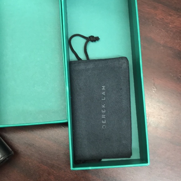 NWT,Derek Lam sunglasses 
BRITT - Picture 8 of 16